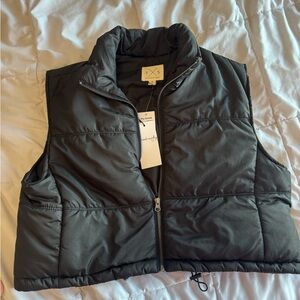 Black Crop r Quilted Puffer Vest
